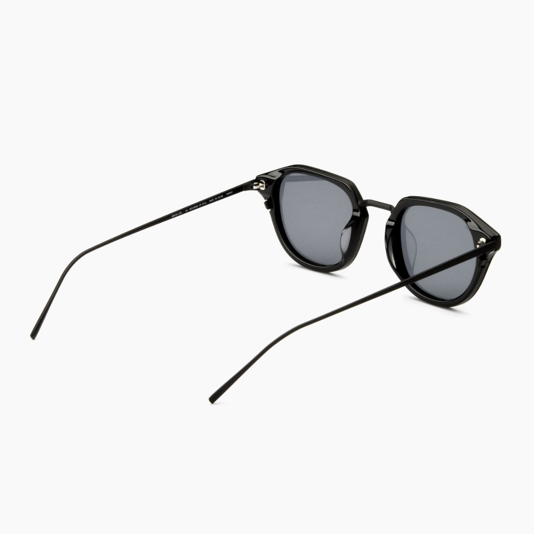 Akila Theory – Akila Black Round Unisex Sunglasses Black